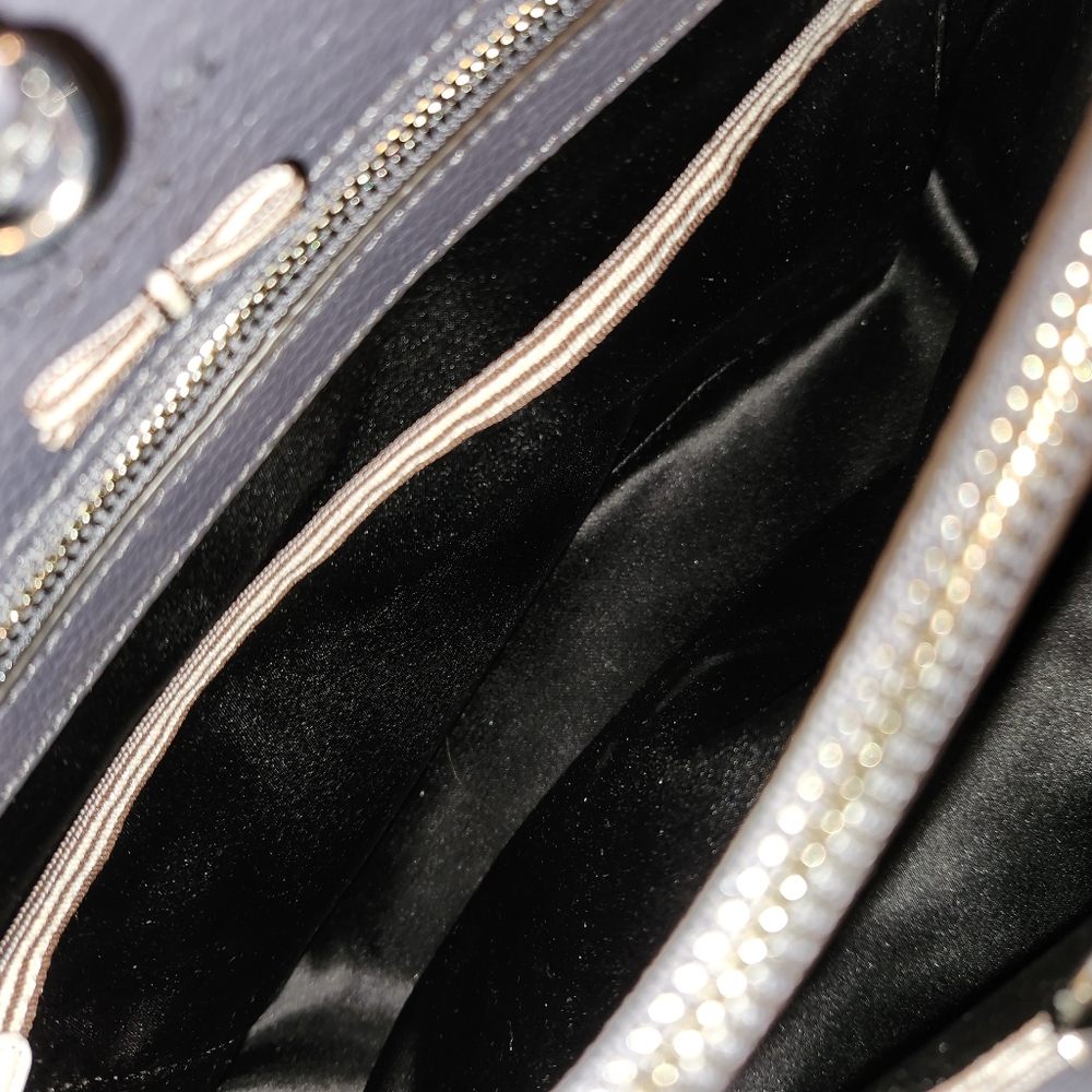 NWT! Henri bendel riverside carryall gray leather Satchel with buckle - Picture 10 of 10